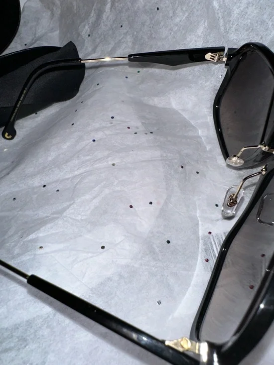 Carrera Black Frame Sunglasses with Gradient Brown Lenses - Picture 7 of 8